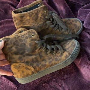 Cheetah print shoes